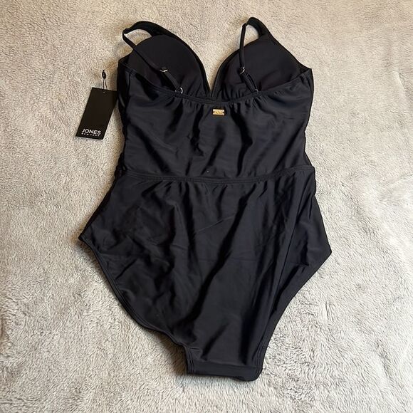 NWT Jones New York Black One Piece Swimsuit - Size Medium - Picture 7 of 14